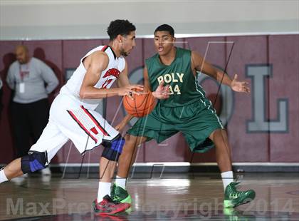 Thumbnail 3 in Long Beach Poly vs. Westchester (MaxPreps Holiday Classic) photogallery.