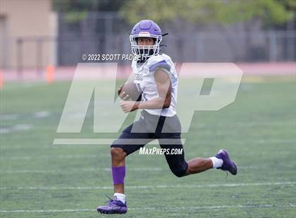 Thumbnail 2 in El Camino vs Carlsbad photogallery.