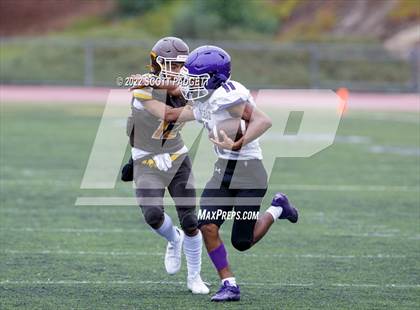 Thumbnail 2 in El Camino vs Carlsbad photogallery.