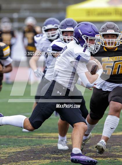 Thumbnail 2 in El Camino vs Carlsbad photogallery.