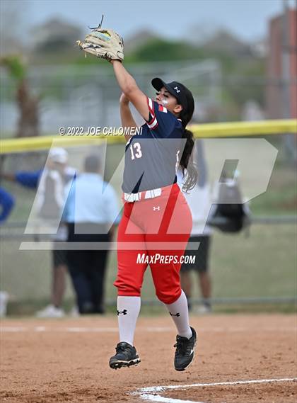 Thumbnail 2 in Lee vs SA Roosevelt photogallery.
