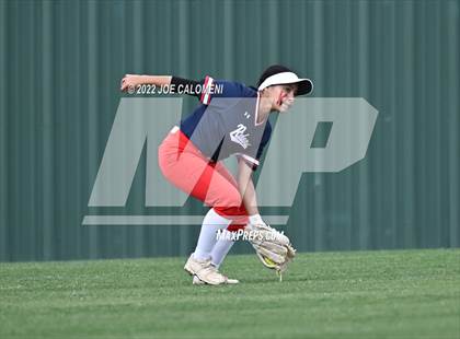 Thumbnail 2 in Lee vs SA Roosevelt photogallery.