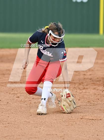 Thumbnail 2 in Lee vs SA Roosevelt photogallery.