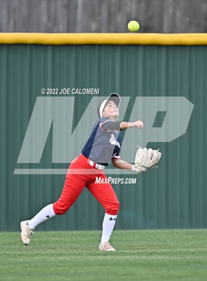 Thumbnail 1 in Lee vs SA Roosevelt photogallery.