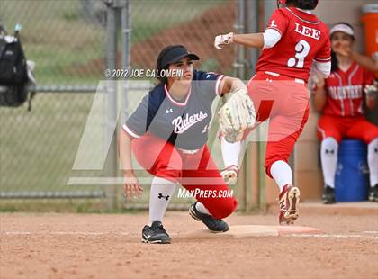 Thumbnail 1 in Lee vs SA Roosevelt photogallery.