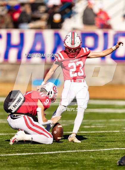 Thumbnail 3 in Clinton vs Barnwell (SCHSL 2A Final) photogallery.
