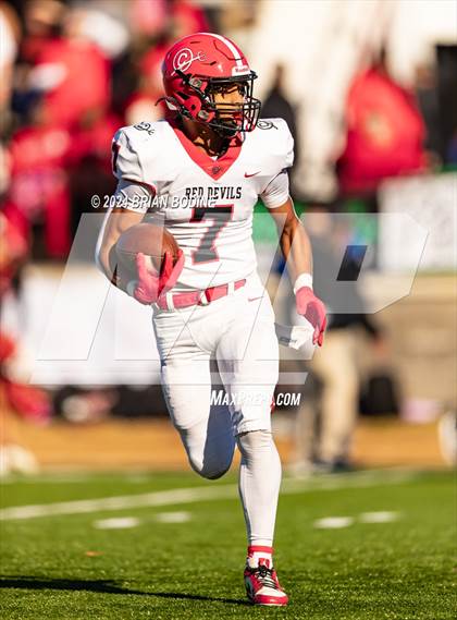 Thumbnail 1 in Clinton vs Barnwell (SCHSL 2A Final) photogallery.