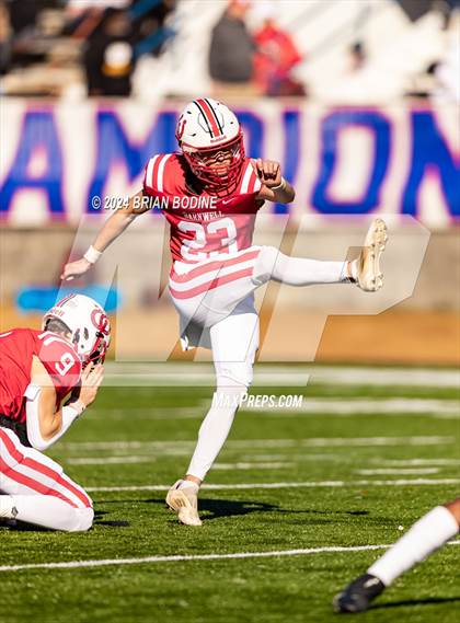 Thumbnail 2 in Clinton vs Barnwell (SCHSL 2A Final) photogallery.