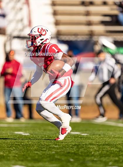 Thumbnail 3 in Clinton vs Barnwell (SCHSL 2A Final) photogallery.