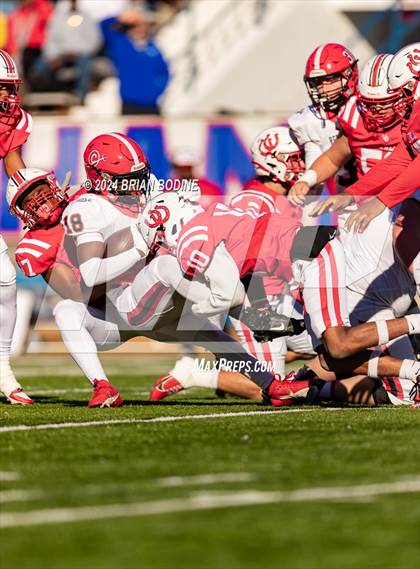 Thumbnail 3 in Clinton vs Barnwell (SCHSL 2A Final) photogallery.