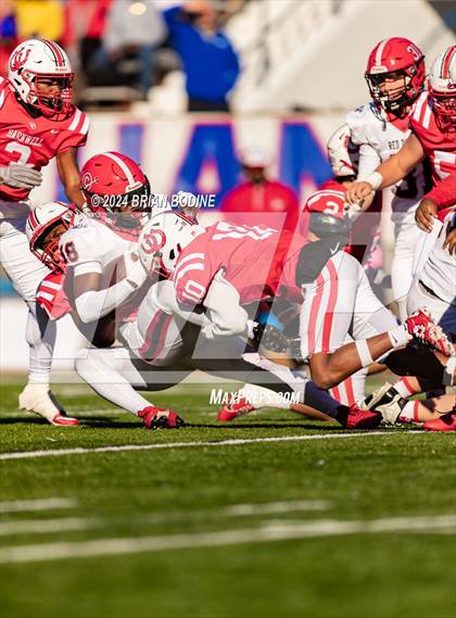 Thumbnail 1 in Clinton vs Barnwell (SCHSL 2A Final) photogallery.