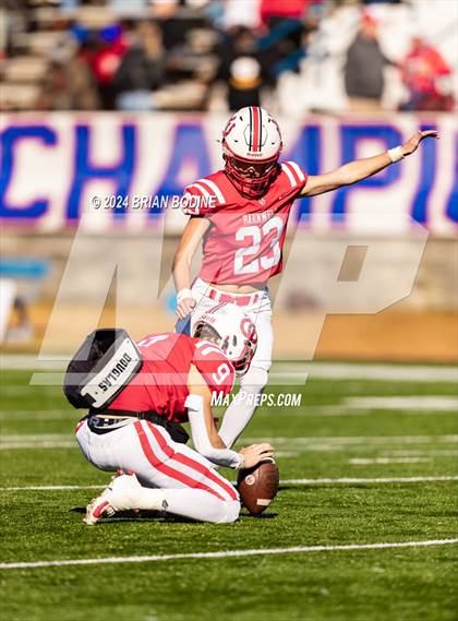 Thumbnail 1 in Clinton vs Barnwell (SCHSL 2A Final) photogallery.