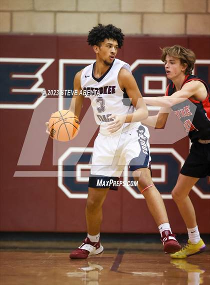 Thumbnail 1 in Central @ Cherokee Trail photogallery.