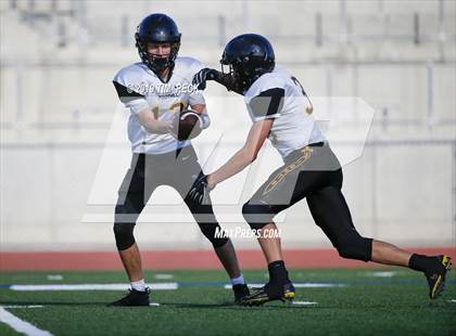 Thumbnail 2 in Foothill @ Yorba Linda photogallery.