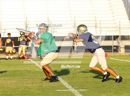 Thumbnail 2 in Holy Cross @ Burbank (Scrimmage) photogallery.