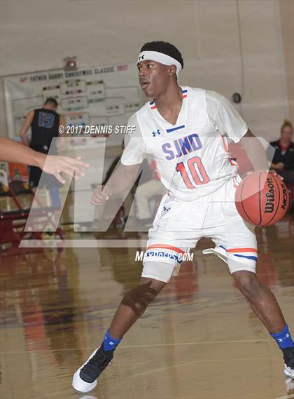 Thumbnail 3 in Immanuel vs. St. Joseph Notre Dame (FR Barry Christmas Classic) photogallery.