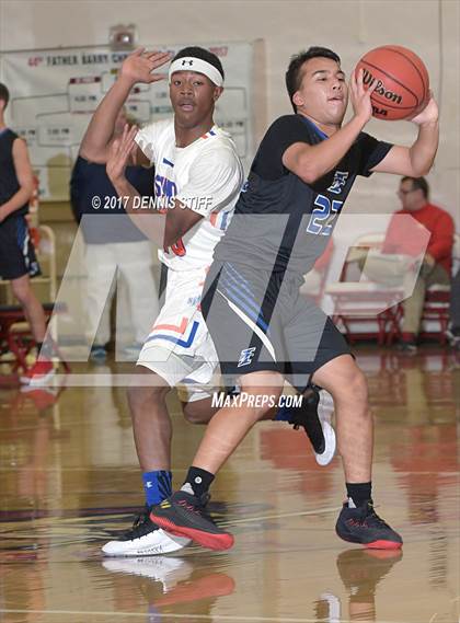 Thumbnail 3 in Immanuel vs. St. Joseph Notre Dame (FR Barry Christmas Classic) photogallery.