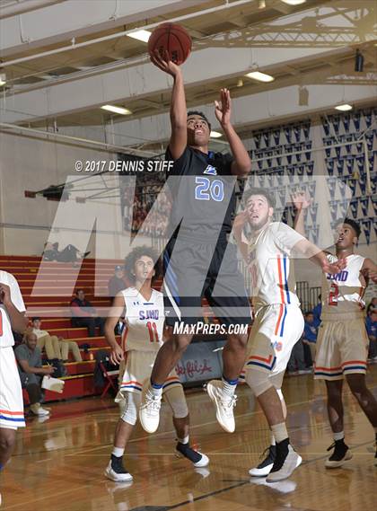 Thumbnail 2 in Immanuel vs. St. Joseph Notre Dame (FR Barry Christmas Classic) photogallery.