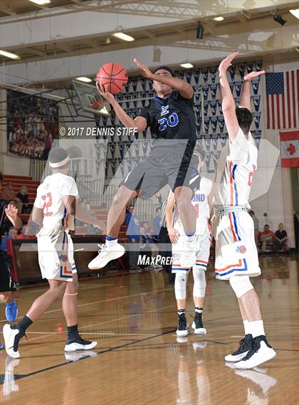 Thumbnail 1 in Immanuel vs. St. Joseph Notre Dame (FR Barry Christmas Classic) photogallery.