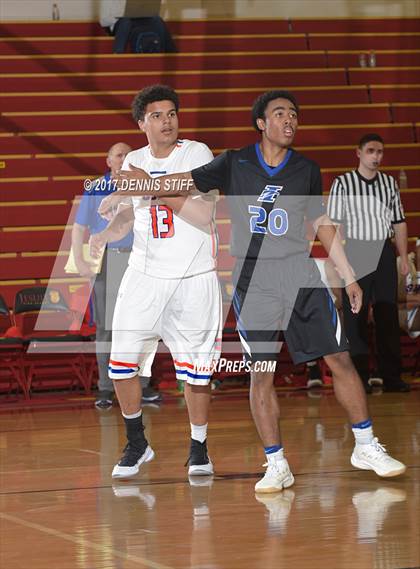 Thumbnail 2 in Immanuel vs. St. Joseph Notre Dame (FR Barry Christmas Classic) photogallery.