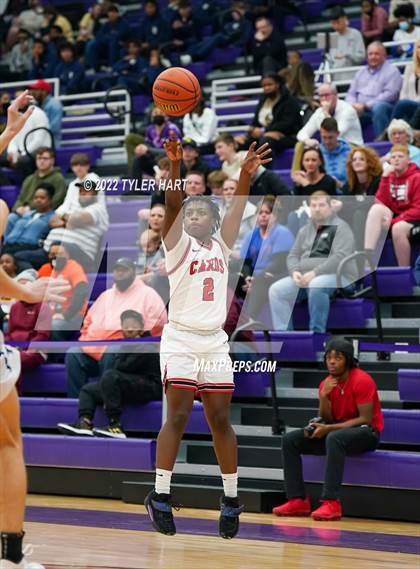 Thumbnail 2 in Perry Meridian vs. Southport (IHSAA 4A Sectional Semi-Final) photogallery.