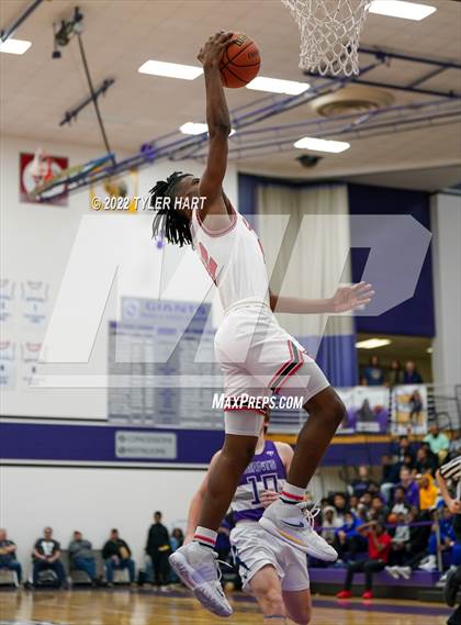 Thumbnail 3 in Perry Meridian vs. Southport (IHSAA 4A Sectional Semi-Final) photogallery.