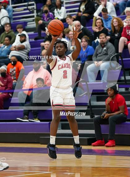 Thumbnail 1 in Perry Meridian vs. Southport (IHSAA 4A Sectional Semi-Final) photogallery.