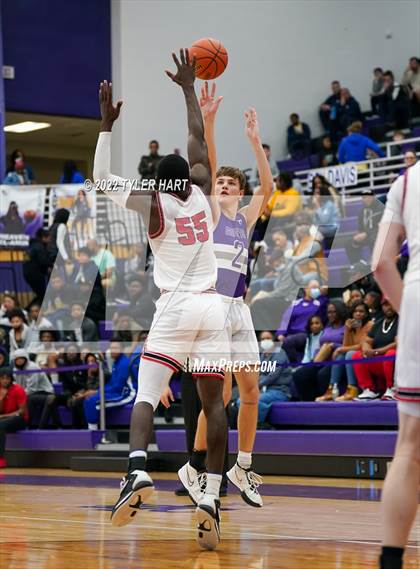 Thumbnail 2 in Perry Meridian vs. Southport (IHSAA 4A Sectional Semi-Final) photogallery.