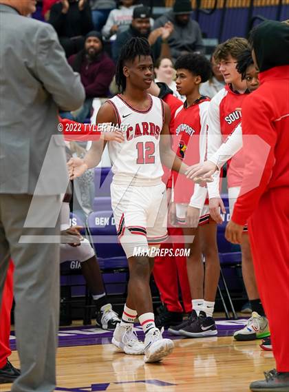 Thumbnail 3 in Perry Meridian vs. Southport (IHSAA 4A Sectional Semi-Final) photogallery.