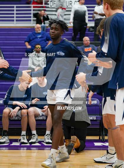Thumbnail 2 in Perry Meridian vs. Southport (IHSAA 4A Sectional Semi-Final) photogallery.