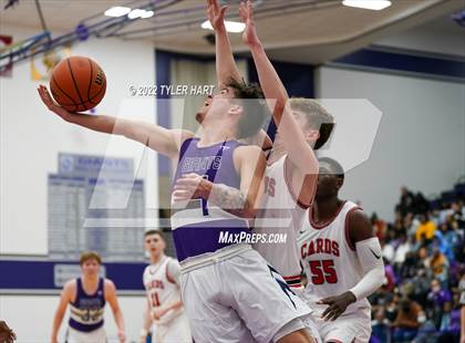 Thumbnail 1 in Perry Meridian vs. Southport (IHSAA 4A Sectional Semi-Final) photogallery.