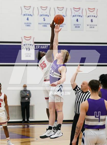 Thumbnail 2 in Perry Meridian vs. Southport (IHSAA 4A Sectional Semi-Final) photogallery.