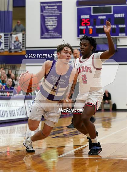 Thumbnail 2 in Perry Meridian vs. Southport (IHSAA 4A Sectional Semi-Final) photogallery.