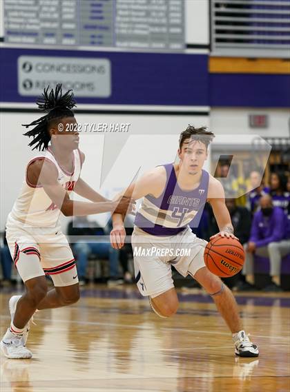 Thumbnail 3 in Perry Meridian vs. Southport (IHSAA 4A Sectional Semi-Final) photogallery.