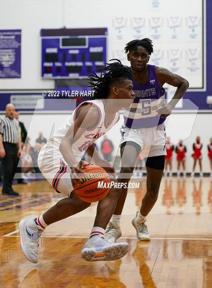 Thumbnail 2 in Perry Meridian vs. Southport (IHSAA 4A Sectional Semi-Final) photogallery.