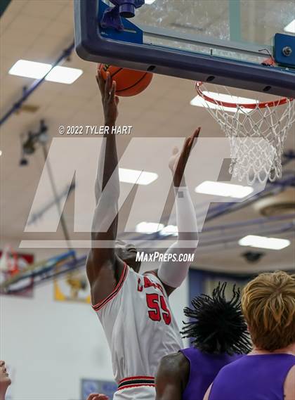 Thumbnail 3 in Perry Meridian vs. Southport (IHSAA 4A Sectional Semi-Final) photogallery.