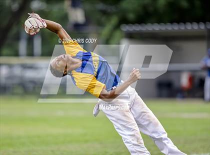 Thumbnail 2 in Liberty vs. Washington (UIL Baseball 4A D2 Bi-District) photogallery.