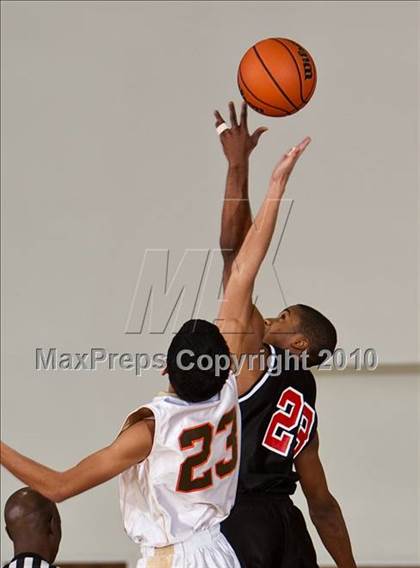 Thumbnail 2 in Mt. Carmel Academy vs. Chinquapin (Living Stones Tournament) photogallery.