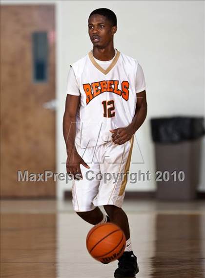 Thumbnail 2 in Mt. Carmel Academy vs. Chinquapin (Living Stones Tournament) photogallery.