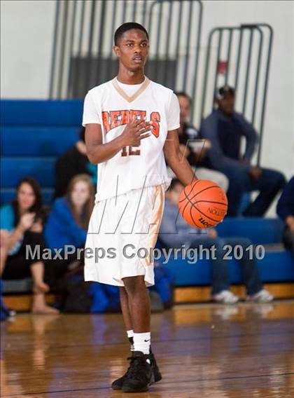 Thumbnail 3 in Mt. Carmel Academy vs. Chinquapin (Living Stones Tournament) photogallery.