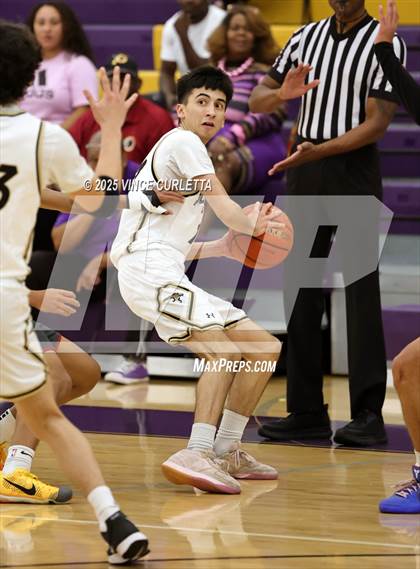 Thumbnail 3 in Johnson vs. Weiss (CTX Showcase) photogallery.