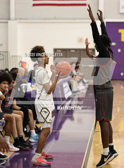 Thumbnail 2 in Johnson vs. Weiss (CTX Showcase) photogallery.