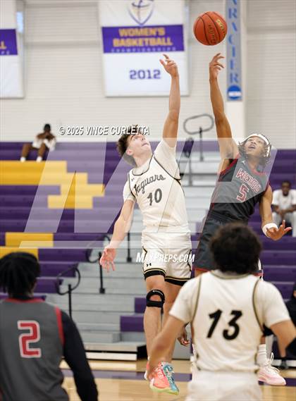 Thumbnail 2 in Johnson vs. Weiss (CTX Showcase) photogallery.