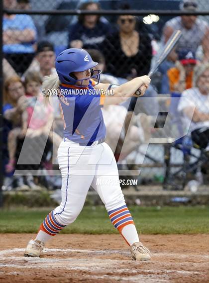 Thumbnail 3 in Thorsby vs Chilton County (Chilton County Tournament) photogallery.