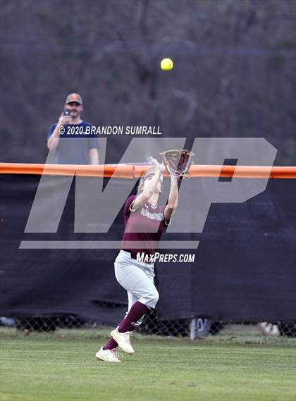 Thumbnail 2 in Thorsby vs Chilton County (Chilton County Tournament) photogallery.