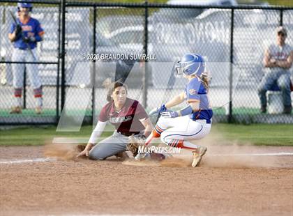 Thumbnail 2 in Thorsby vs Chilton County (Chilton County Tournament) photogallery.