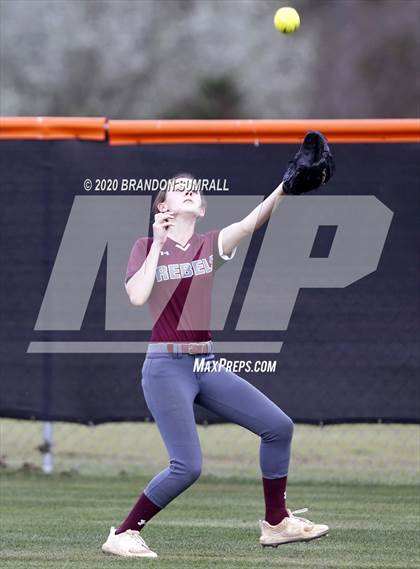 Thumbnail 3 in Thorsby vs Chilton County (Chilton County Tournament) photogallery.