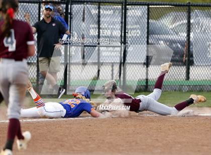 Thumbnail 3 in Thorsby vs Chilton County (Chilton County Tournament) photogallery.