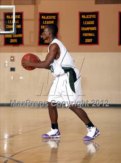 Thumbnail 2 in Dana Hills vs. Twentynine Palms (MaxPreps Holiday Classic) photogallery.