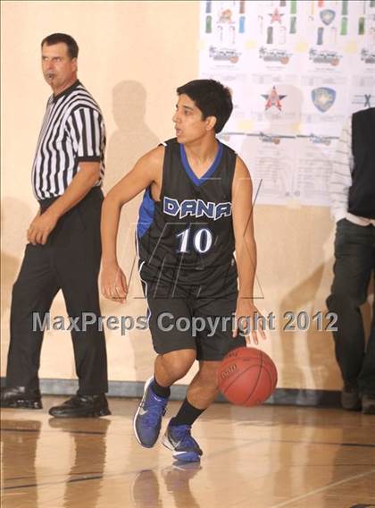 Thumbnail 2 in Dana Hills vs. Twentynine Palms (MaxPreps Holiday Classic) photogallery.